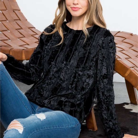 Velvet blouse with lace details - Picture 5 of 7